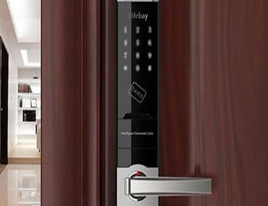 广宁24小时上门开锁公司